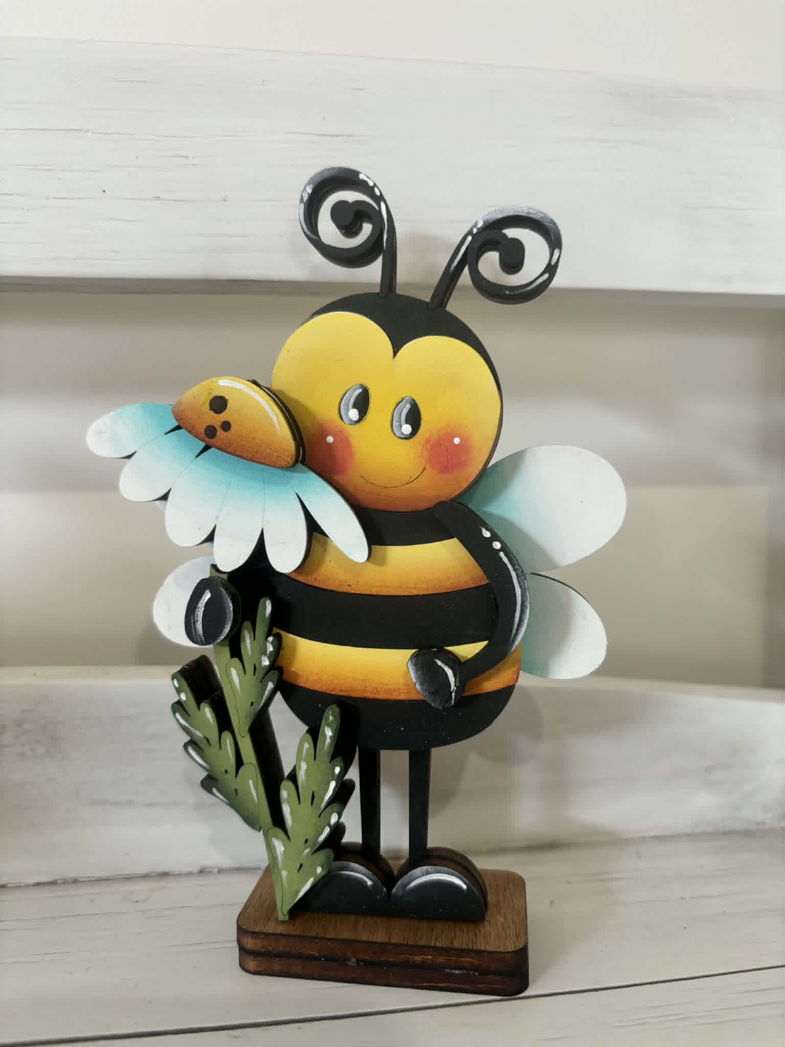BEE SITTER
